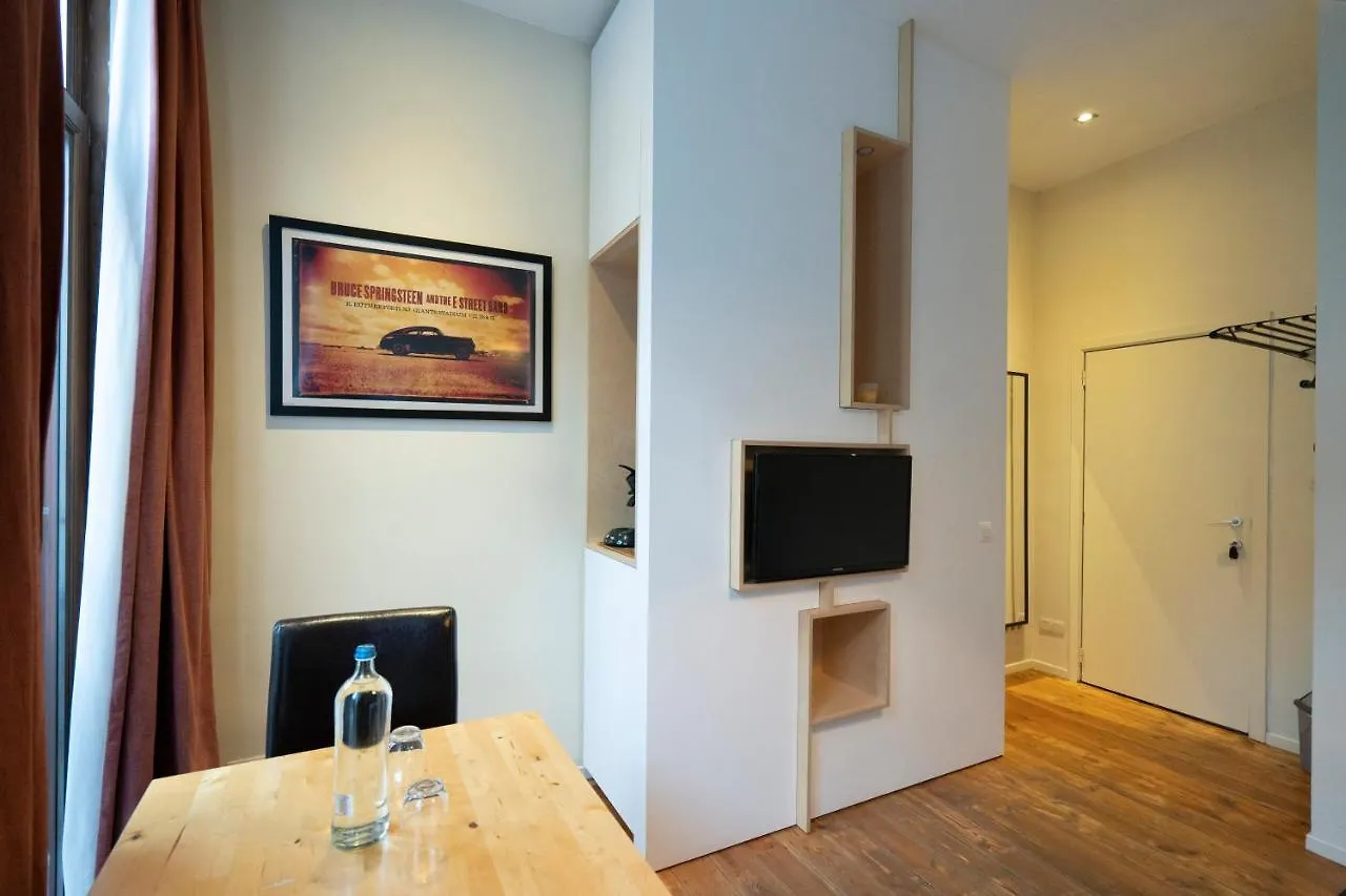 Bed & Breakfast Because The Night City Lodge Antwerp